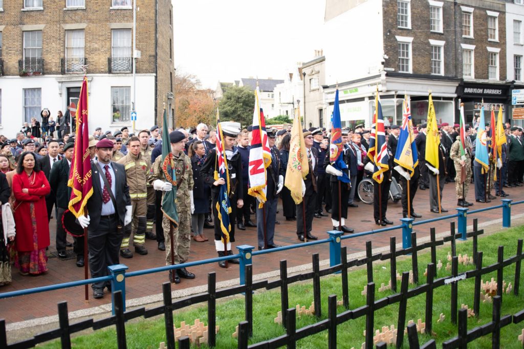 Svētdienas atceres dievkalpojums un parādes Doveras kara memoriāls –...