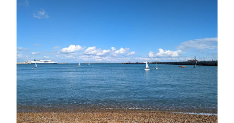 Image for news item: Dinghy Sailing Half Day Holiday Sessions